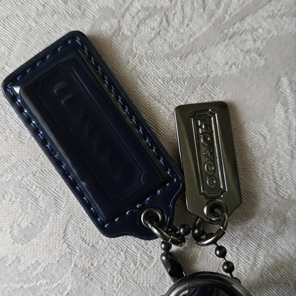 Coach Vintage POPPY Blue Patent Leather Quilted Small Shoulder Bag - Picture 5 of 12